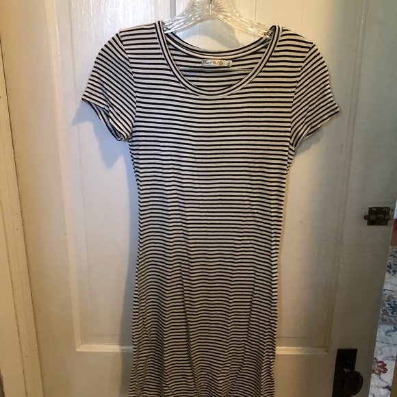 Jersey knit, Striped T-Shirt Dress - Picture 4 of 4